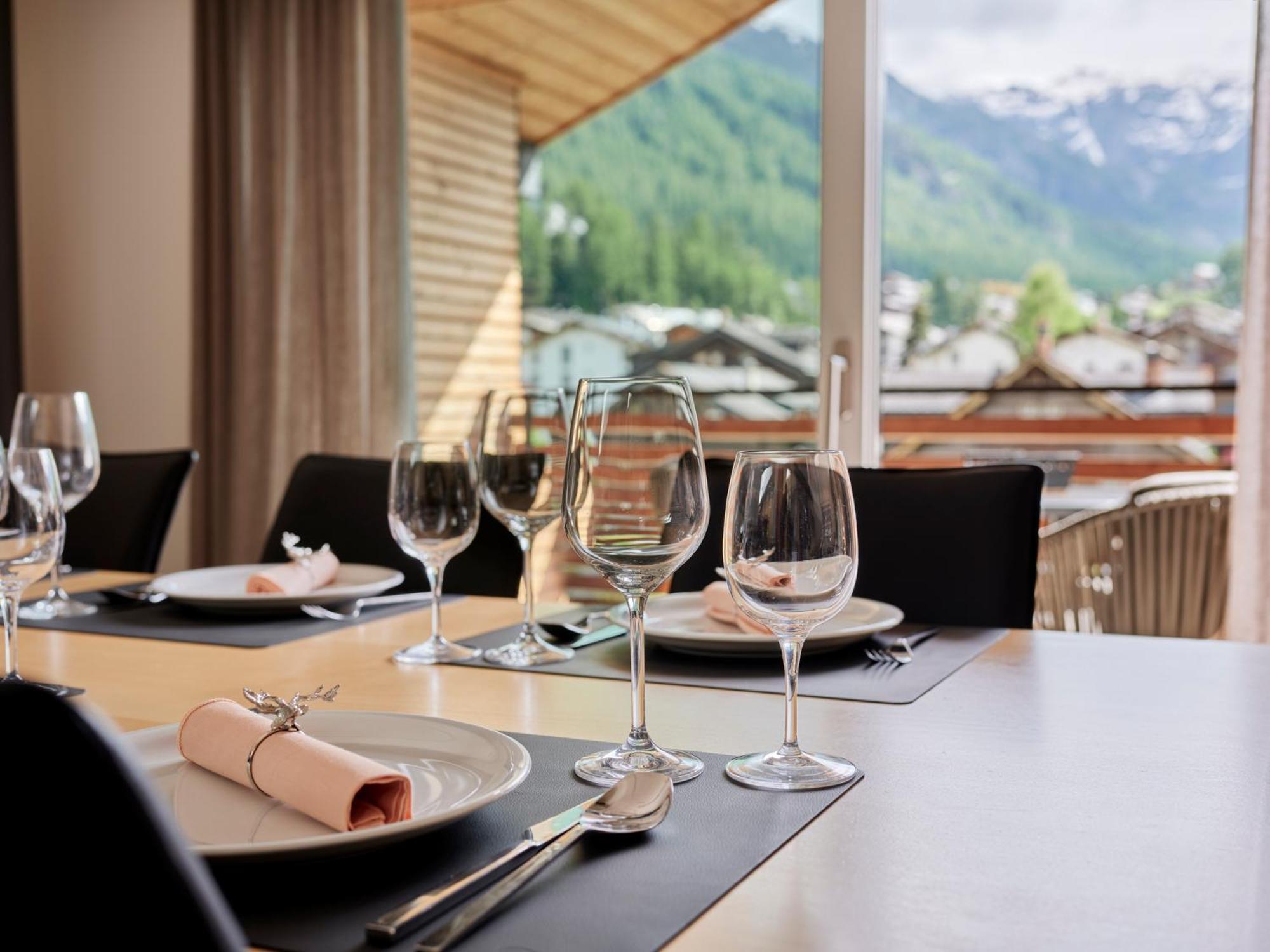 Apartamento Ascot Penthouse 160 M2 Matterhorn View Zermatt Exterior foto